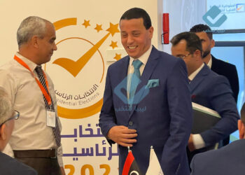 الممثل حاتم الكور يقدم أوراق ترشحه للانتخابات الرئاسية