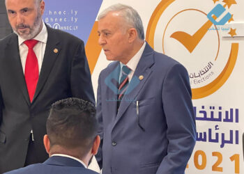 نوري أبو سهمين يقدم ملف ترشحه للانتخابات الرئاسية المقبلة