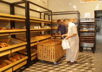 مخاوف من أزمة في الخبز على وقع الحديث عن نقص مادة الدقيق