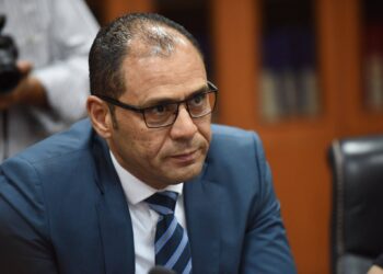 عبد الجليل يقدم أوراق ترشحه للانتخابات الرئاسية المقبلة