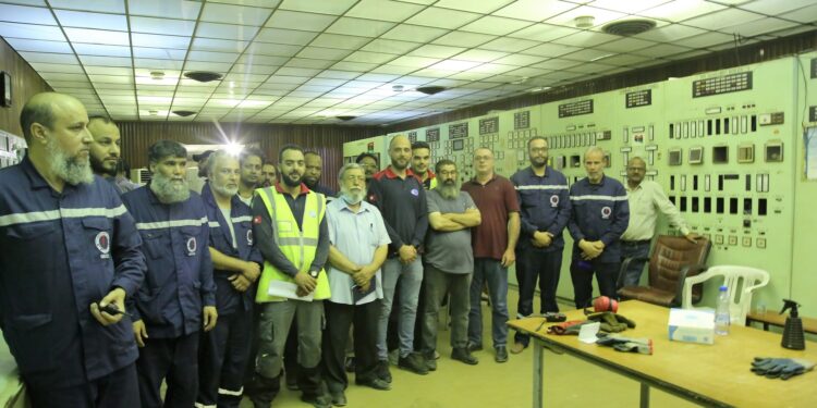 نقابة عمال الكهرباء تؤكد الاستمرار في الإضراب الجزئي حتى تنفيذ مطالب العمال