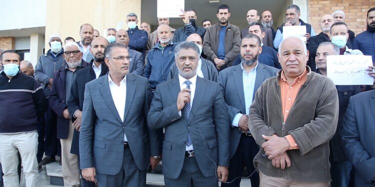 شركة الكهرباء تحتج على مقتل موظف تابع لها أثناء تأدية مهامه