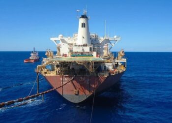 إعلان  السيطرة على خزان “سلوق” العائم بعد فقدان السيطرة عليه منذ أيام