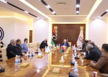 مؤسسة النفط تعلن إنشاء شبكة مياه بطول 13 كيلو بمنطقة السميريات في الزاوية