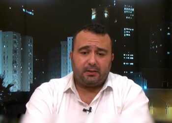الغوج: أبوجناح اعتمد مقترحنا بشأن زيادة مرتبات العاملين في قطاع الصحة
