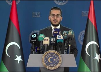 احتجاز الوزراء والإنفاق العام يهيمنان على مؤتمر صحفي للناطق باسم الحكومة