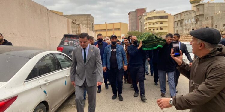 الليبيون يشيعون الفيلسوف والأديب والكاتب علي مصطفى المصراتي إلى مثواه الأخير