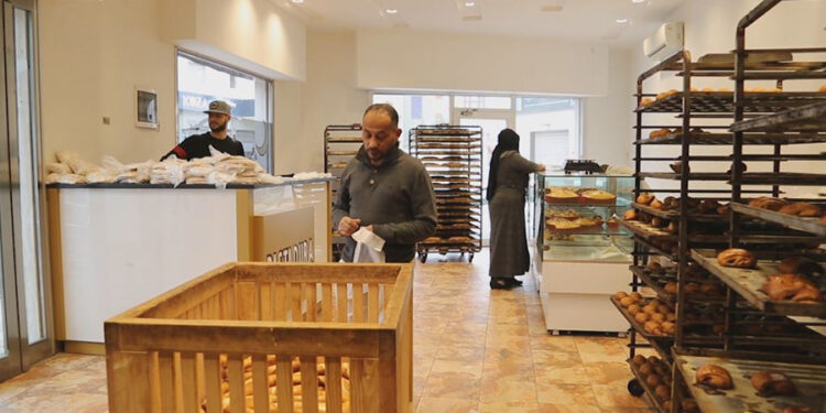 نقيب الخبازين يحمل الحكومة مسؤولية ارتفاع سعر رغيف الخبر