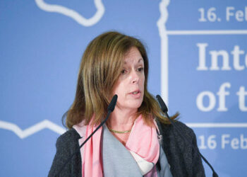 وليامز تجدد التأكيد على أهمية تكافؤ الفرص وتوفير ظروف ملائمة لإجراء الانتخابات