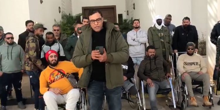 بنغازي.. جرحى قوات حفتر يطالبون بالاعتراف بقتلاهم