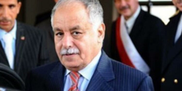 “جون أفريك” البغدادي المحمودي يستعد لتقديم شكوى ضد تونس بعد أن سلمته إلى ليبيا 2012