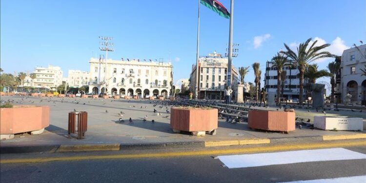 الوطني لمكافحة الأمراض يلوح بالإغلاق التام في حال تصاعد الوضع الوبائي أكثر