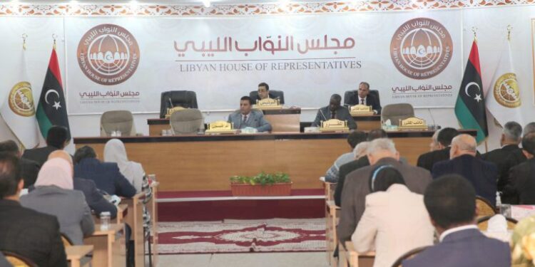 مجلس النواب يعلق جلسته لفتح الباب أمام المفوضية للتشاور لتحديد موعد الانتخابات