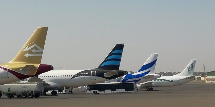 قطاعات حكومية تبحث سبل إعادة الرحلات الدولية إلى ليبيا