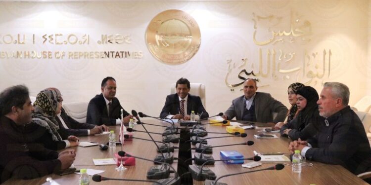 لجنة خارطة الطريق تعلن نيتها عقد لقاءات مع كل الأجسام والأطراف السياسية للاستماع لمقترحاتهم