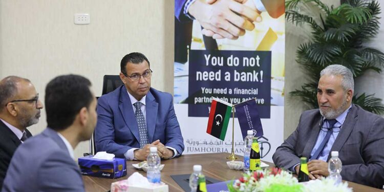 مصرف الجمهورية وشركة معاملات يتفقان على إطلاق خدمة “المنصة التجارية” للشراء عبر الإنترنت
