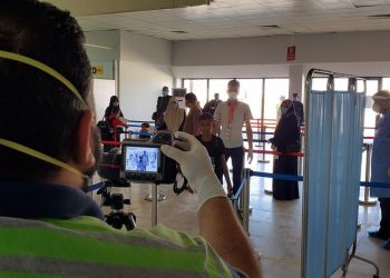 مركز مكافحة الأمراض يحدث بروتوكول المسافرين والقادمين لليبيا