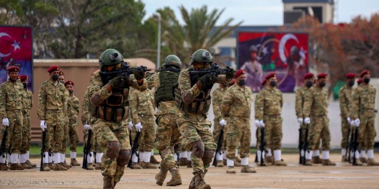 أكثر من 8 آلاف عنصر تدربوا على يد الدفاع التركية