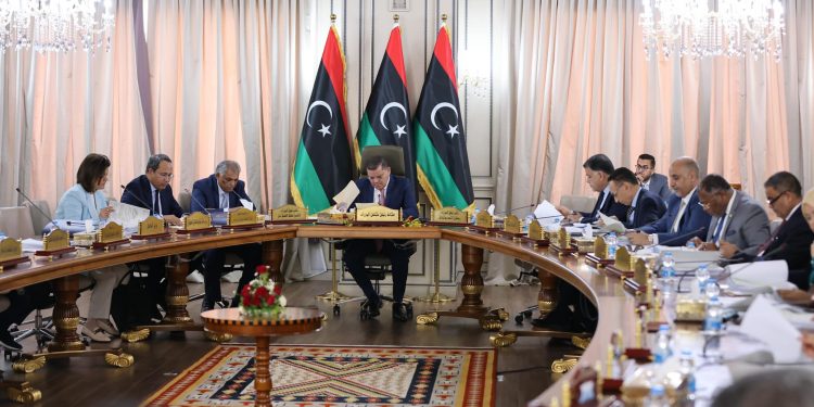 وزراء الدبيبة يستقيلون من مناصبهم