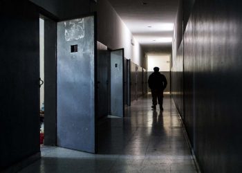 هيومن رايتس ووتش: 50 شخصا من سكان مدينة درنة معتقلون تعسفيا