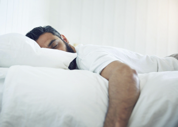 ما أسباب الموت فجأة عند النوم؟