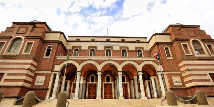 الميزانية الحاضر الغائب في الأزمات السياسية