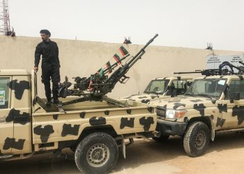 وصفها الدبيبة بالخلاف العائلي.. اشتباكات مسلحة في الزاوية تروع الآمنين وتصيب منشآت النفط