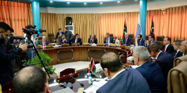 الحكومة الليبية: إيرادات ليبيا المتوقعة من النفط تصل إلى نحو 145 مليار دينار