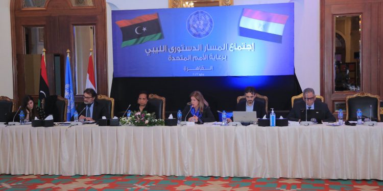 اتفاق يمهد الطريق لصياغة الدستور وإجراء الانتخابات