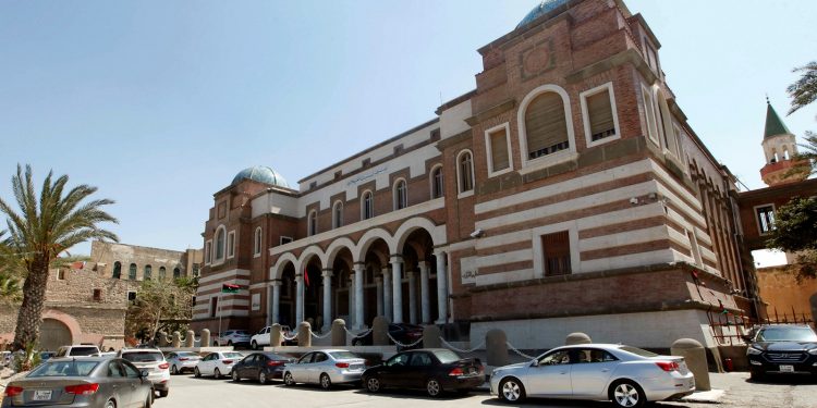 حبارات: مصرف ليبيا المركزي ملزم بصرف ميزانية الحكومة الليبية وفق القانون