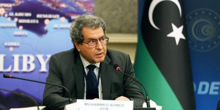 عون لـ جون أفريك: صنع الله يحافظ على منصبه بدعم دولي