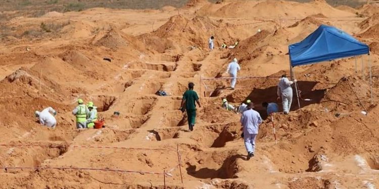 بعثة تقصي الحقائق في ليبيا: استمرار الإفلات من العقاب وعمليات البحث عن مقابر ترهونة الجماعية