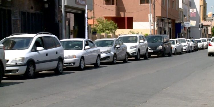ازدحام بمحطات الوقود.. والبريقة: سينتهي في غضون 48 ساعة