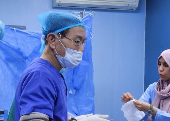 بدعم من وزارة الصحة.. إجراء 35 عملية جراحية بمدينة الكفرة