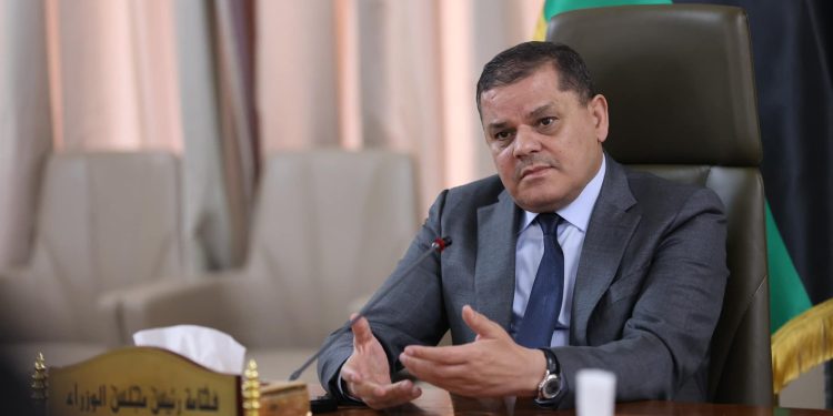 الدبيبة والسودان.. من التوسط لحل النزاع إلى العجز في إجلاء الرعايا