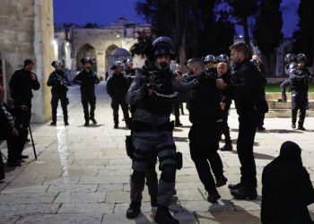 وزارة الخارجية بالحكومة الليبية تستنكر اقتحام باحات المسجد الأقصى