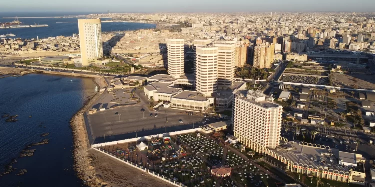 صحيفة الاتحاد: تحركات لإجراء تعديلات وزارية في ليبيا