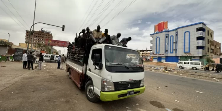 الكفرة ..ترتيبات لمواجهة تدفق النازحين من السودان