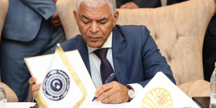 الحكومة الليبية توقع اتفاقية لمشاريع كبرى في مختلف المدن