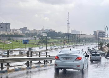 تقلبات جوية في المنطقة الغربية وتحذيرات للمواطنين