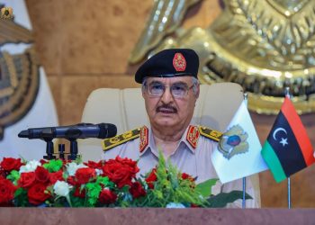 حفتر ..مهلة لأغسطس لإدارة العائدات المالية وقواتنا على أهبة الاستعداد