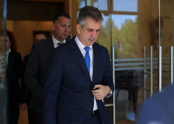 بعد واشنطن ..”الموساد” منزعج من تسريب لقاء روما