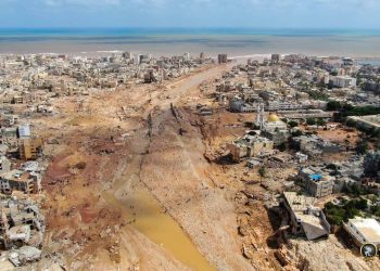 إعادة الإعمار مطلب شعبي .. فهل تستجيب السلطات؟