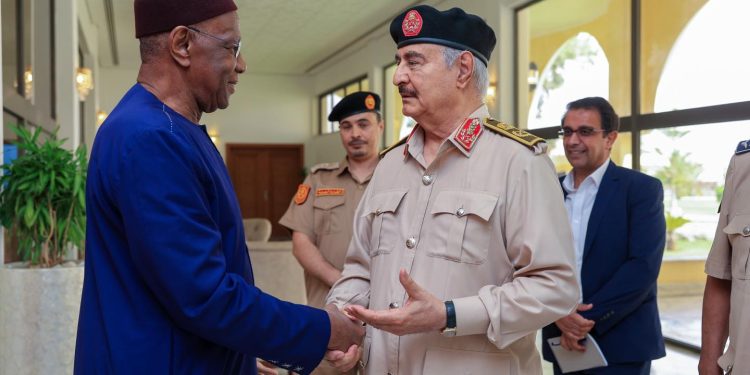 حفتر وباتيلي يتفقان على تهيئة الظروف لإجراء الانتخابات