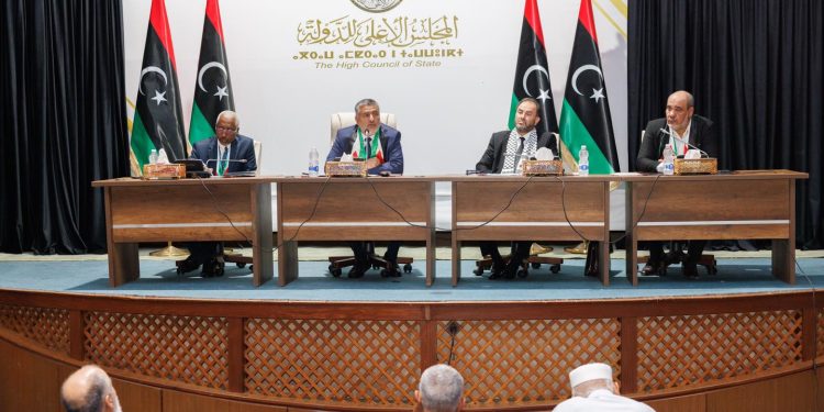 نواب ينظمون وقفة احتجاجية أمام مقر البعثة وسفارتي فرنسا وإيطاليا تنديدا بمجازر الاحتلال