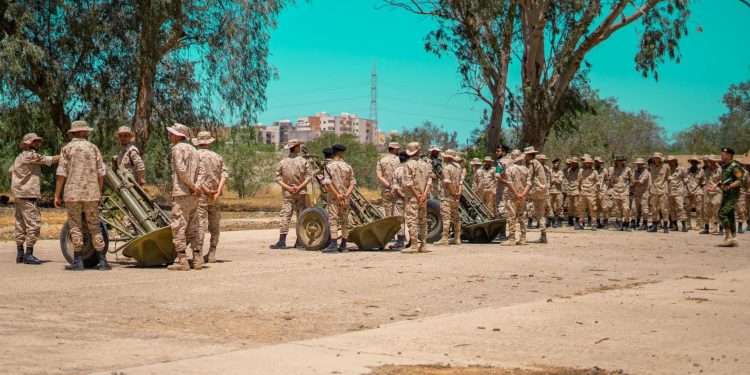 ماهدف التحركات العسكرية بالمنطقة الغربية؟