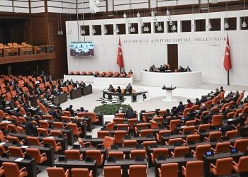 لعامين إضافيين.. البرلمان التركي يوافق على تمديد مهمة القوات التركية في ليبيا