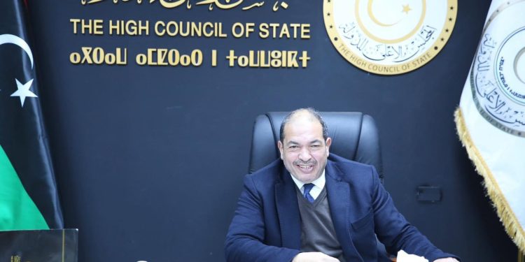 أبو غمجة لـ أبعاد: طالبنا بإيقاف التعاقد فوراً مع شركات أجنبية بشأن حقل الحمادة