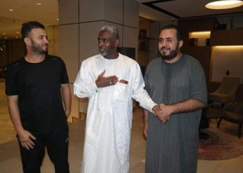 الحكومة في بنغازي تنجح في الإفراج عن مواطنين ليبيين من مدينة مصراتة كانا محتجزين لدى النيجر