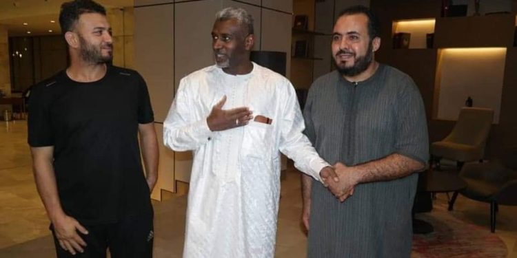 الحكومة في بنغازي تنجح في الإفراج عن مواطنين ليبيين من مدينة مصراتة كانا محتجزين لدى النيجر